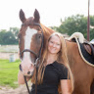 Meet your Posher, Caroline